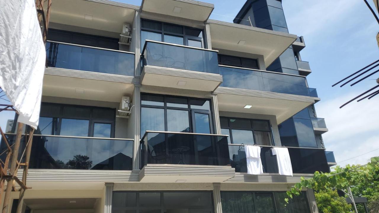 Magnolia Hotel Agmashenebeli 코불레티 외부 사진